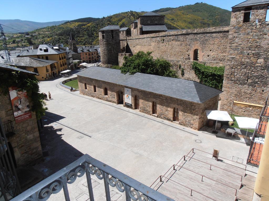 Hostal Virgen De La Encina Ponferrada Phòng bức ảnh