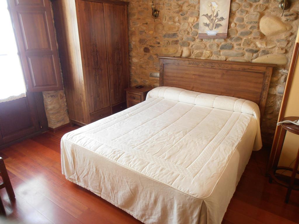Hostal Virgen De La Encina Ponferrada Phòng bức ảnh